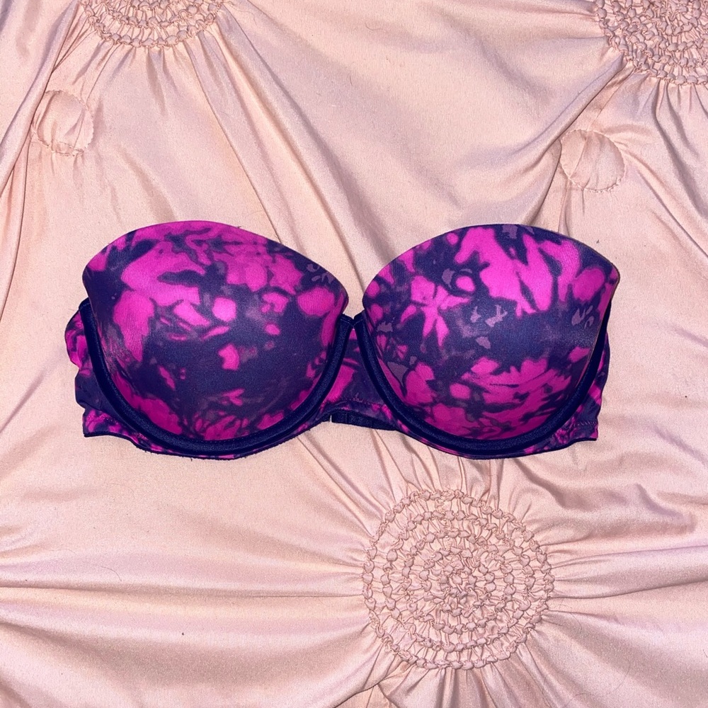 Strapless bra